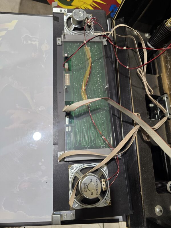 INDIANA JONES STERN PINBALL FLIPPER (P2285)