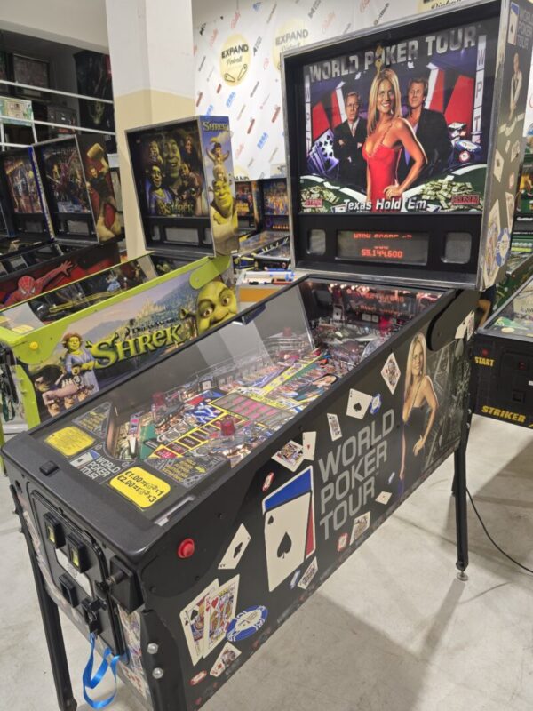 WORLD POKER TOUR STERN PINBALL FLIPPER (P2286)